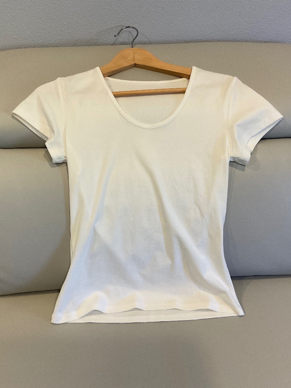 Women’s Scoop Neck Short Sleeve Cotton Tee | White | Size L